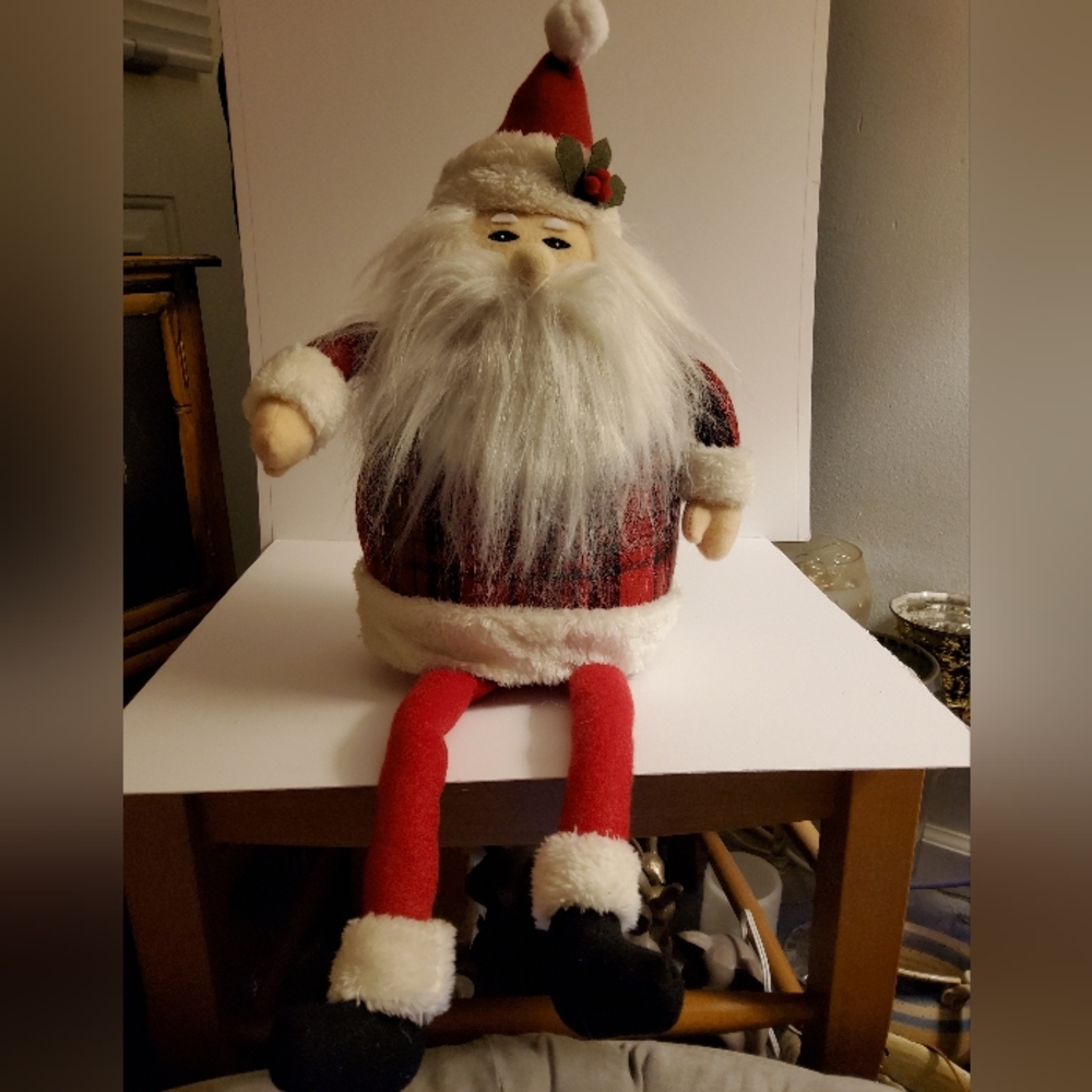 Plush sitting Santa